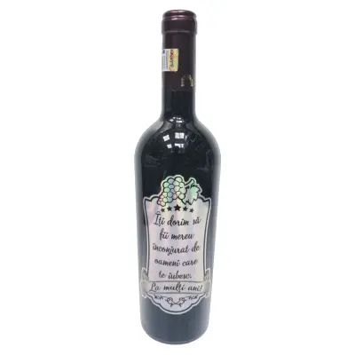 Iti dorim sa fii mereu..., la multi ani, vin rosu cabernet sauvignon personalizat cu mesaj, demisec, 750ml, 13.5% alcool